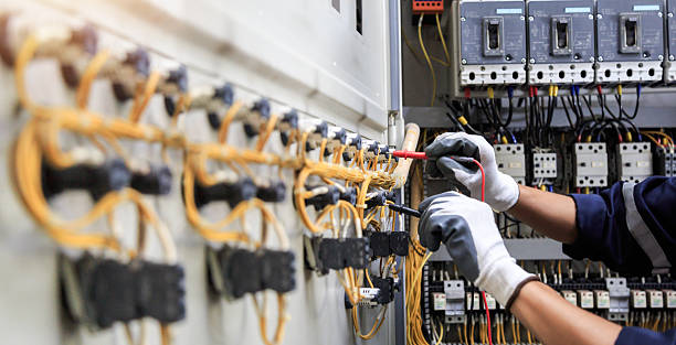 Professional Electrician technician working in Allendale, NJ